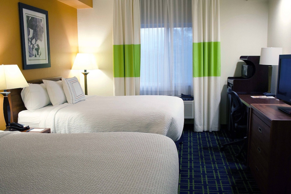 Room, 2 Queen Beds - Photo 1