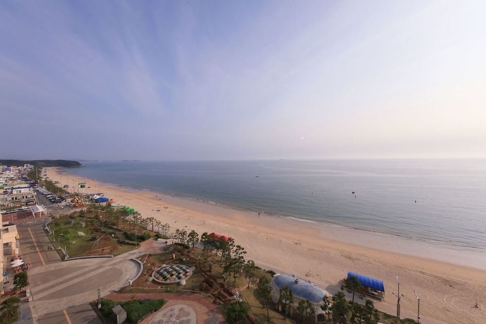 Panoramic Penthouse, 2 Bedrooms, Non Smoking, Ocean View - Photo 6