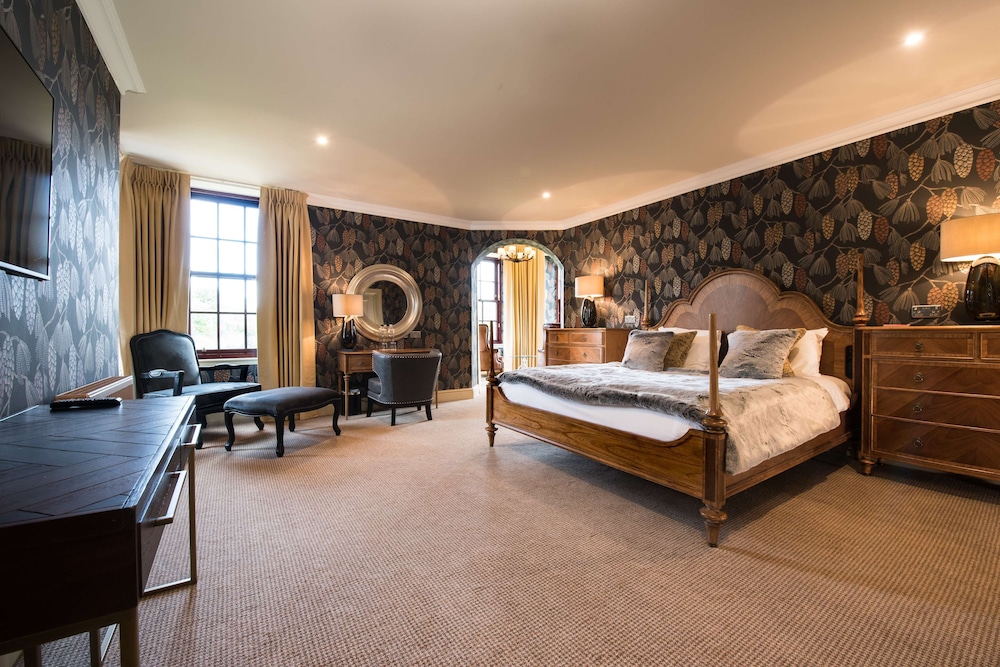 Suite, 1 King Bed, Non Smoking (Walk-in Shower;with Sofabed) - Photo 1