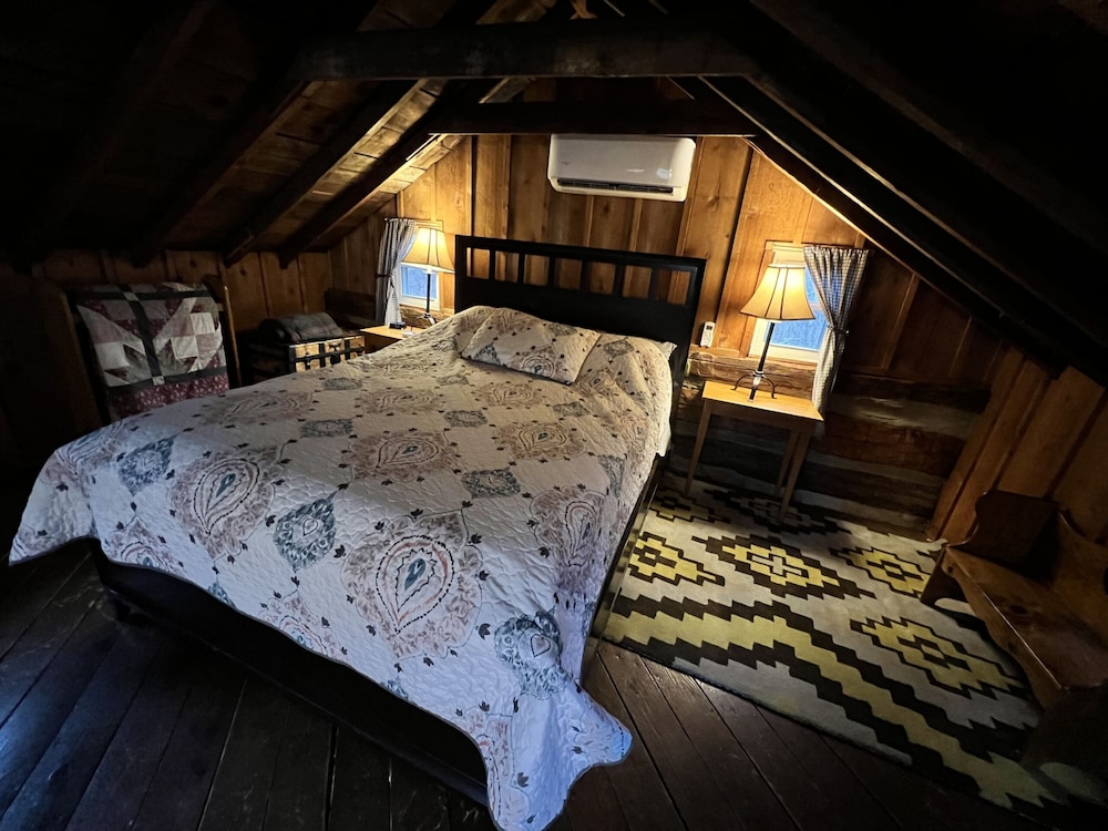 Family Cabin, Private Bathroom (Logwood) photo 1
