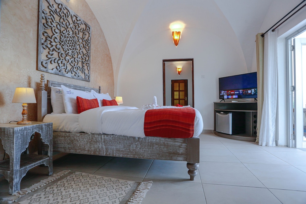 Luxury Villa, Beachfront photo 1