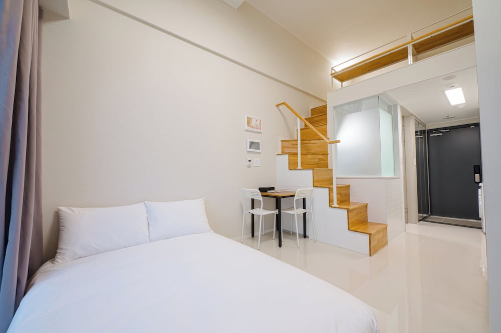 City Deluxe Family - City View / 4 Pax - Photo 1