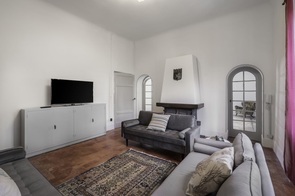 Villa photo 1