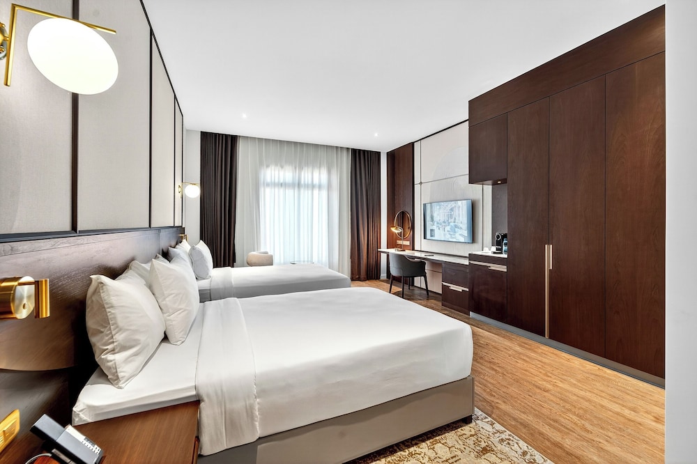 Standard Double Room, City View photo 1