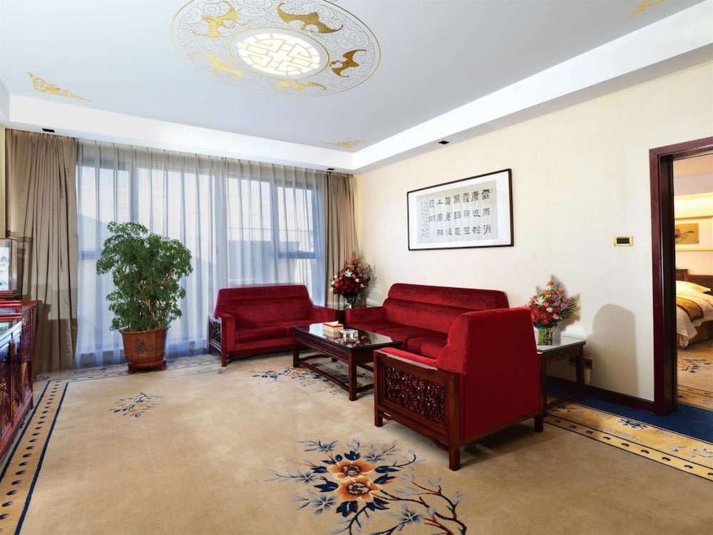 Business Suite photo 2