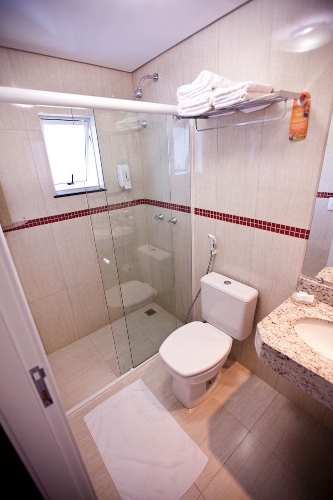 Deluxe Triple Room - Photo 5