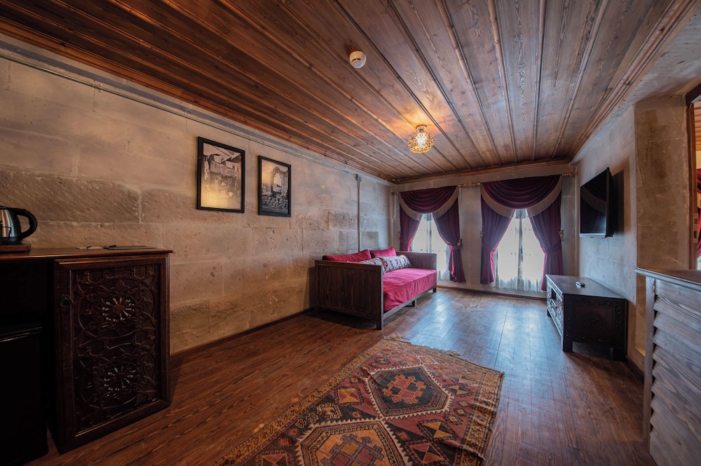Traditional Room - Photo 15