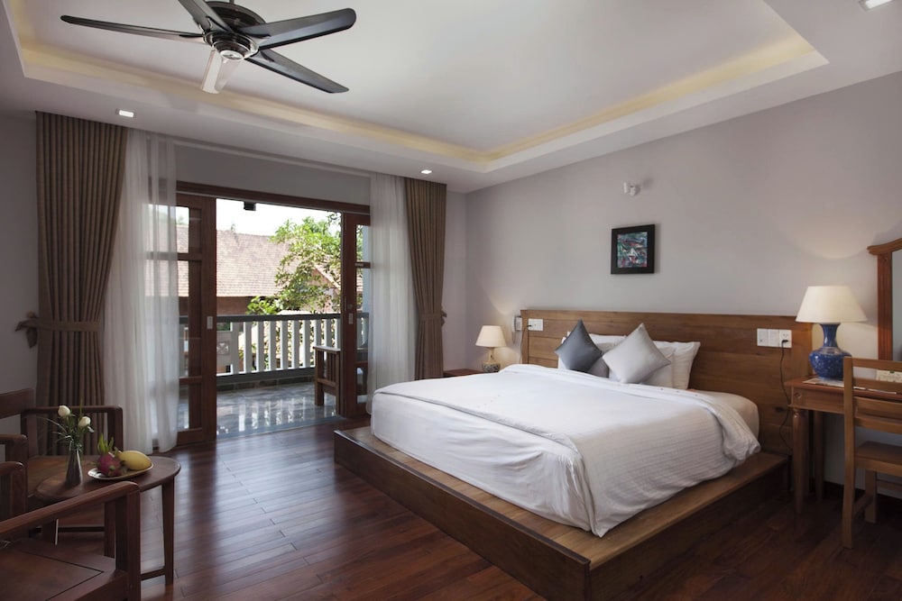 Superior Plus Room