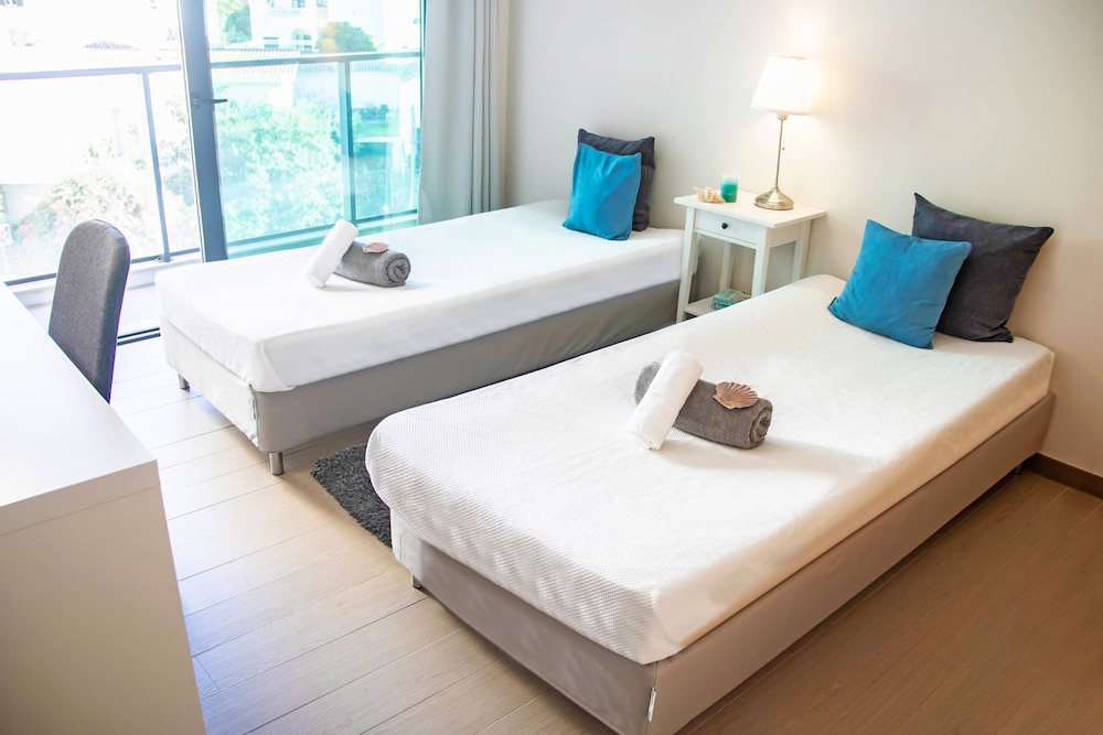Apartment, 2 Bedrooms, 2 Bathrooms, Beachside
