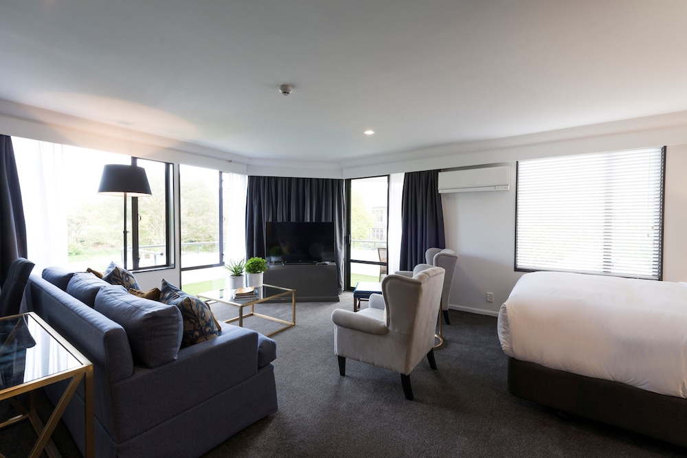 Family King Suite
