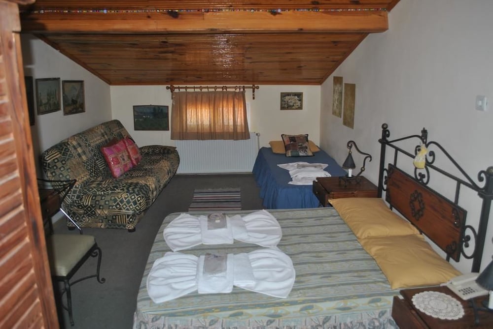 Family Room photo 1