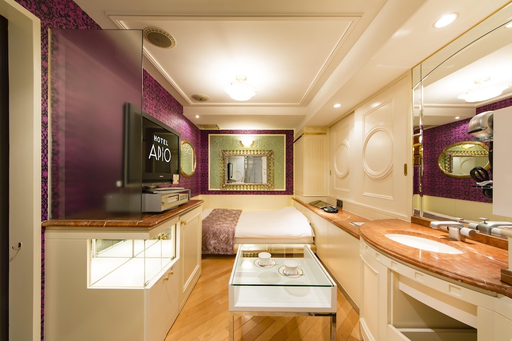 Standard Double Room, Smoking