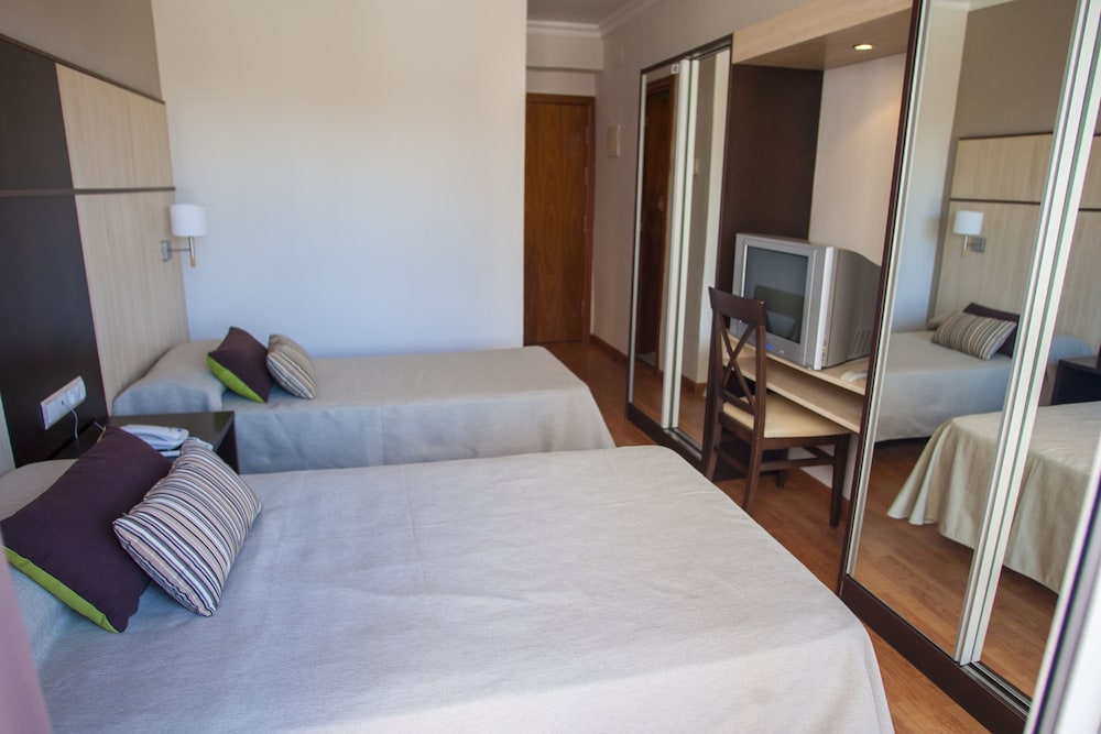 Standard Room photo 3