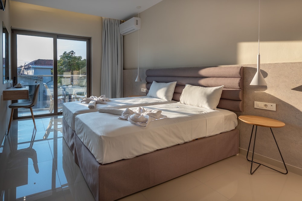Standard Double or Twin Room - Photo 4