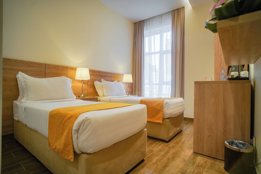 Standard Double or Twin Room - Photo 4