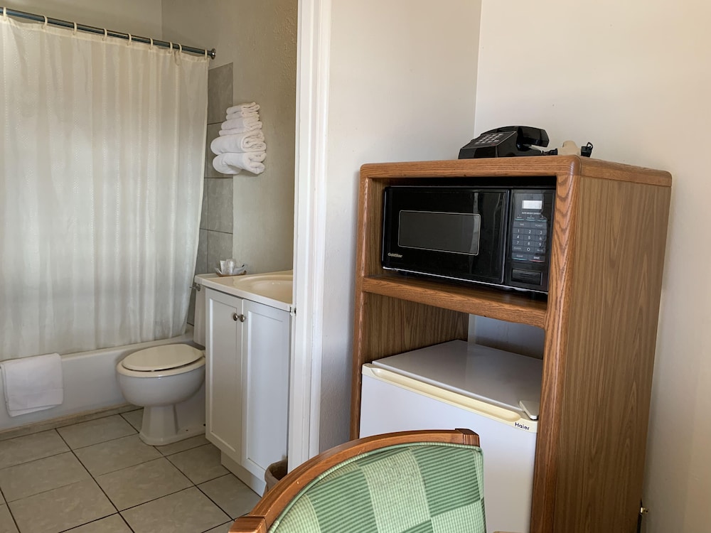 Standard Room photo 2