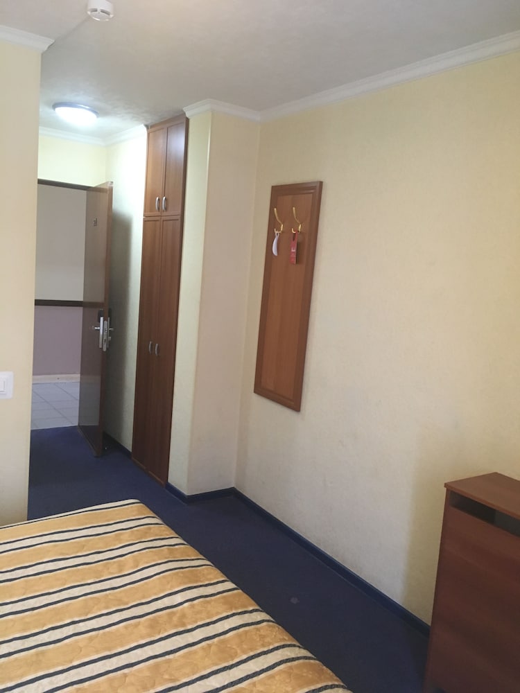 Standard Double Room photo 2