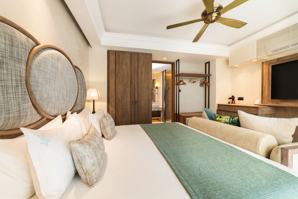 Family Luxury Suite Pool Villa - Photo 5