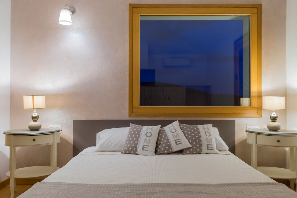 Panoramic Triple Room, 1 Bedroom, Pool View photo 1