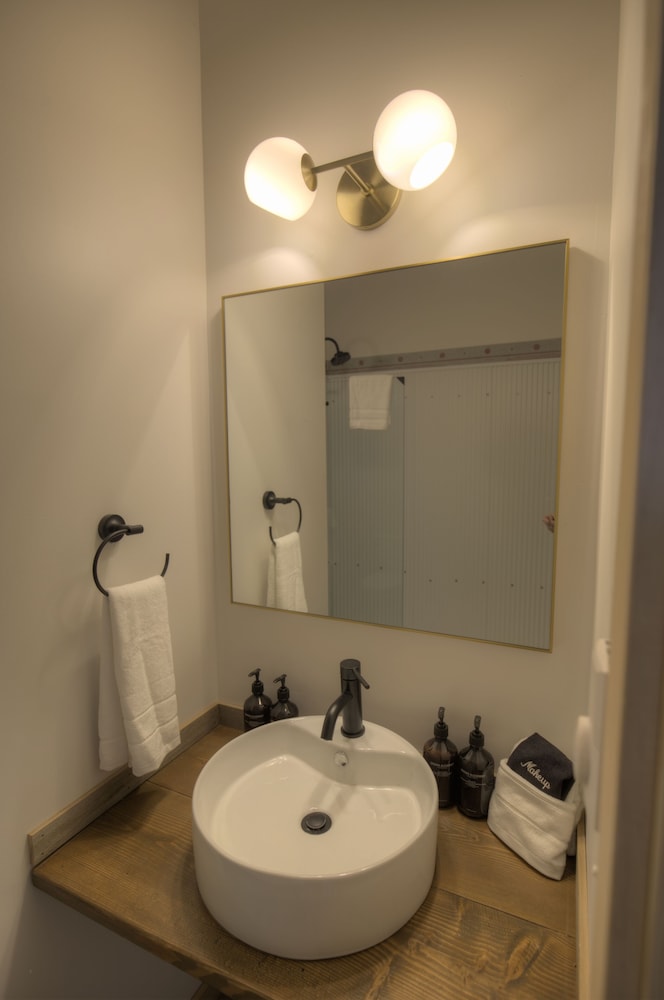 Buoy Suite - Photo 11