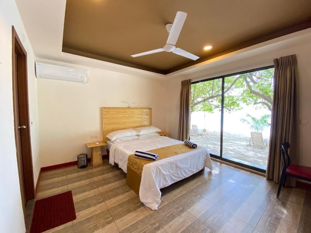 Family Suite, Beach Front photo 1