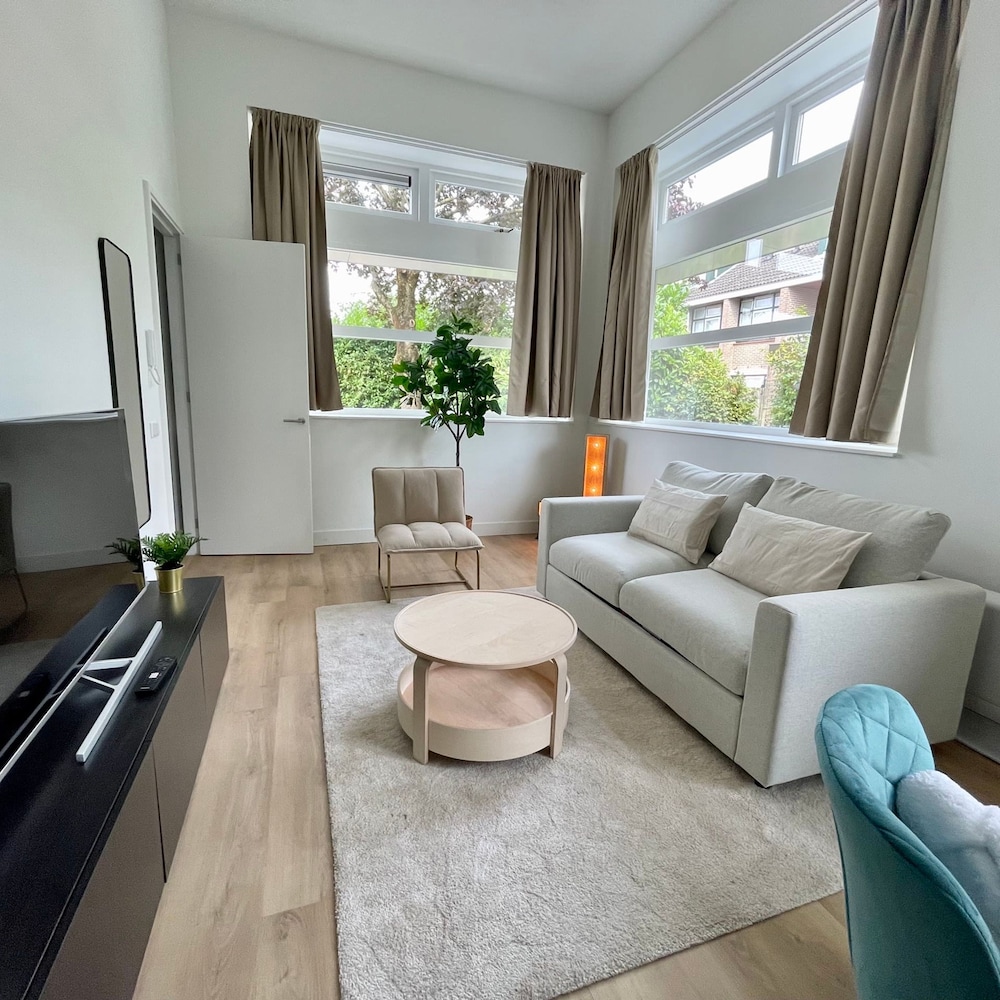 Apartment photo 1