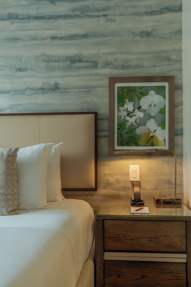 Premium Double Room Single Use (Queen)