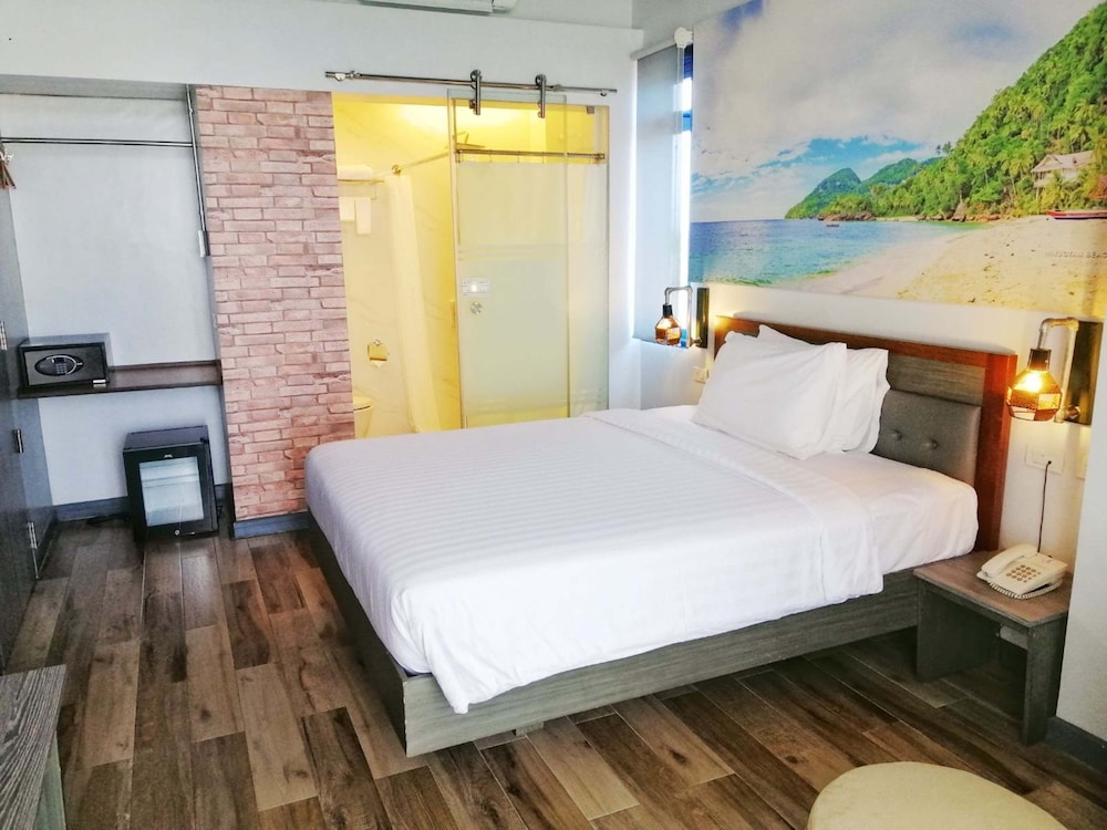 Executive Room photo 2