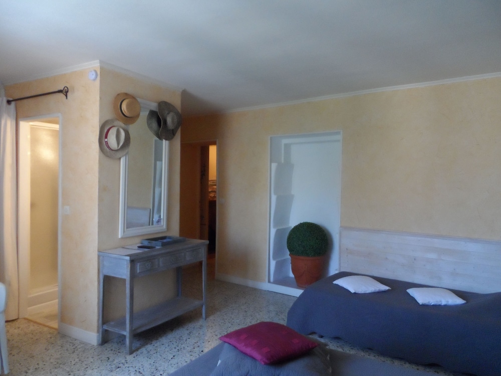 Triple Room photo 3