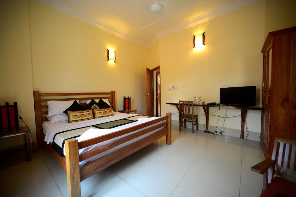 Standard Double Room, 1 King Bed, Terrace photo 2