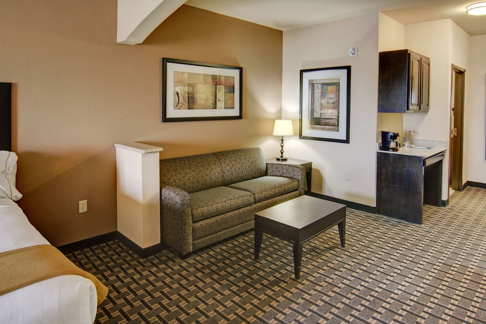 Suite, Multiple Beds - Photo 5