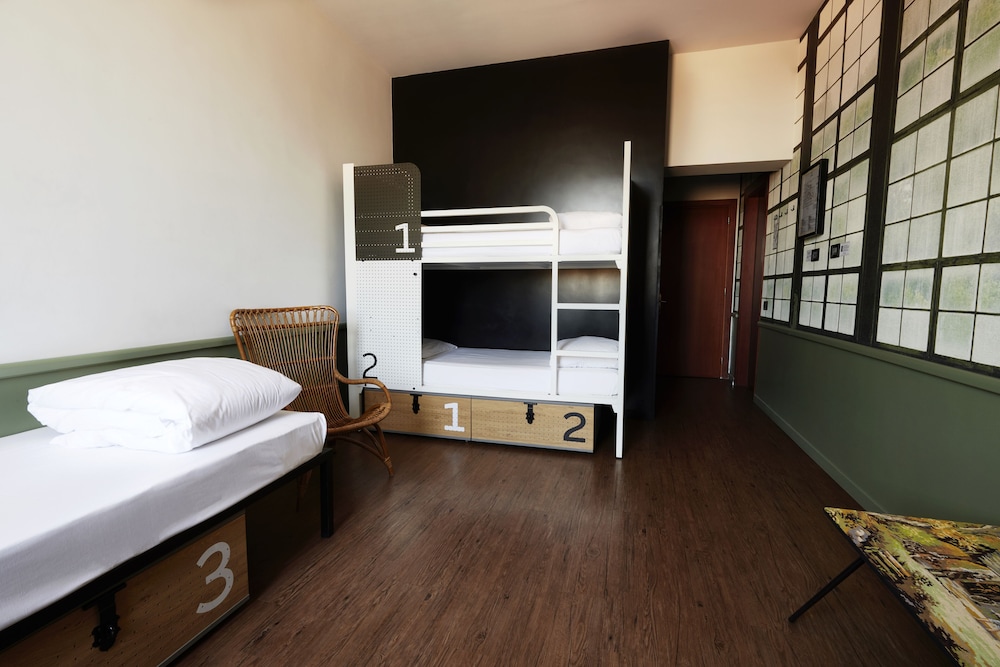 Private 3 bed Room photo 1