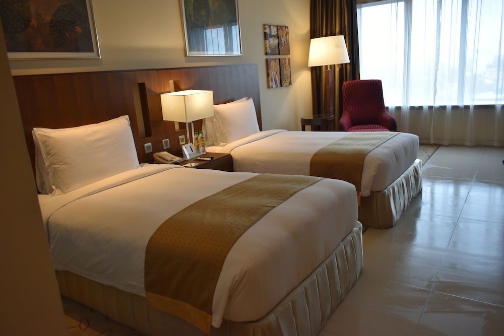 Standard Room, 2 Twin Beds (High Floor) - Photo 10