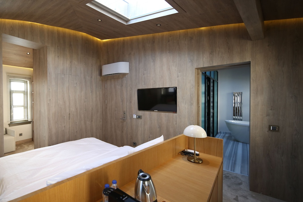 Luxury Room photo 2