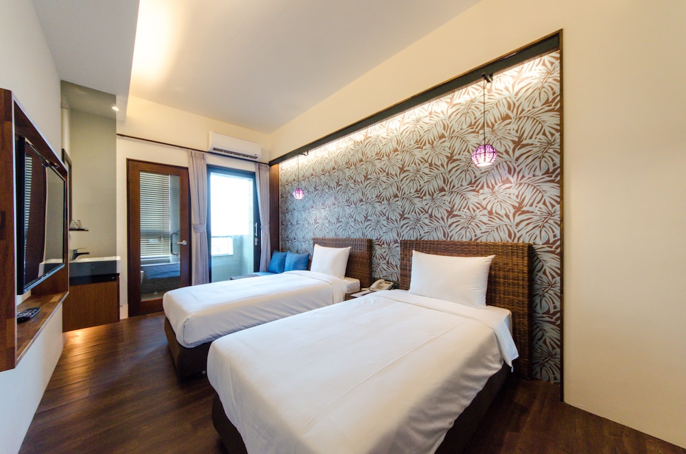 Superior Twin Room, Sea View photo 3