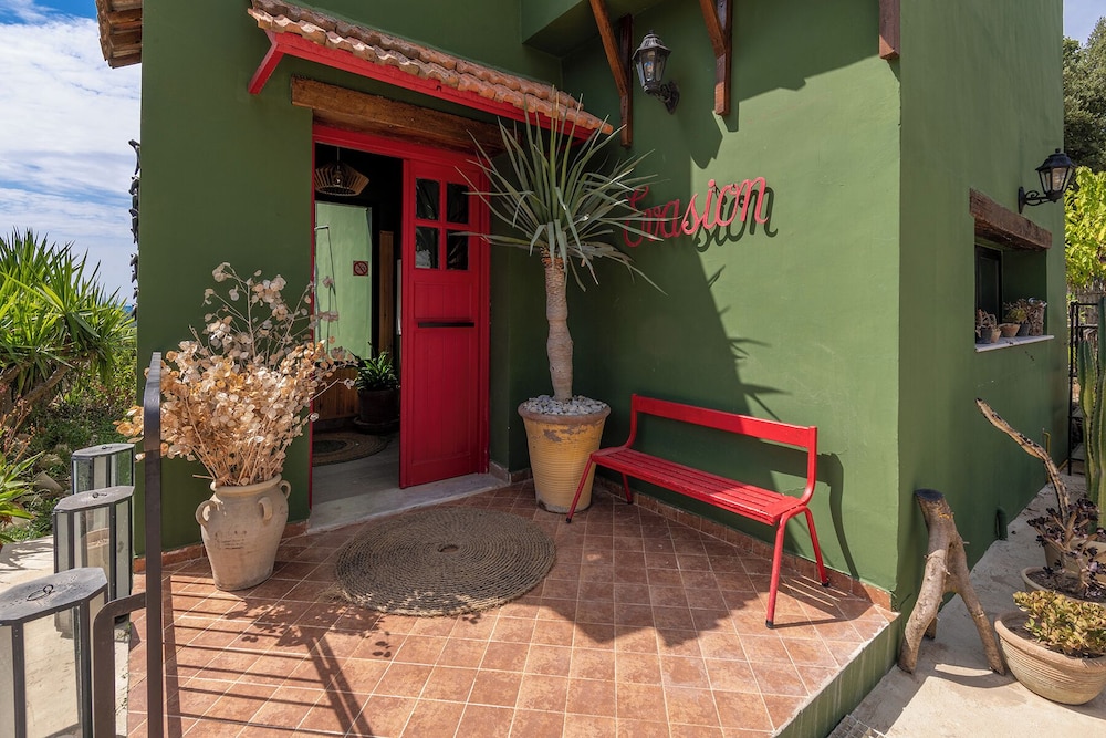 Deluxe Chalet photo 1