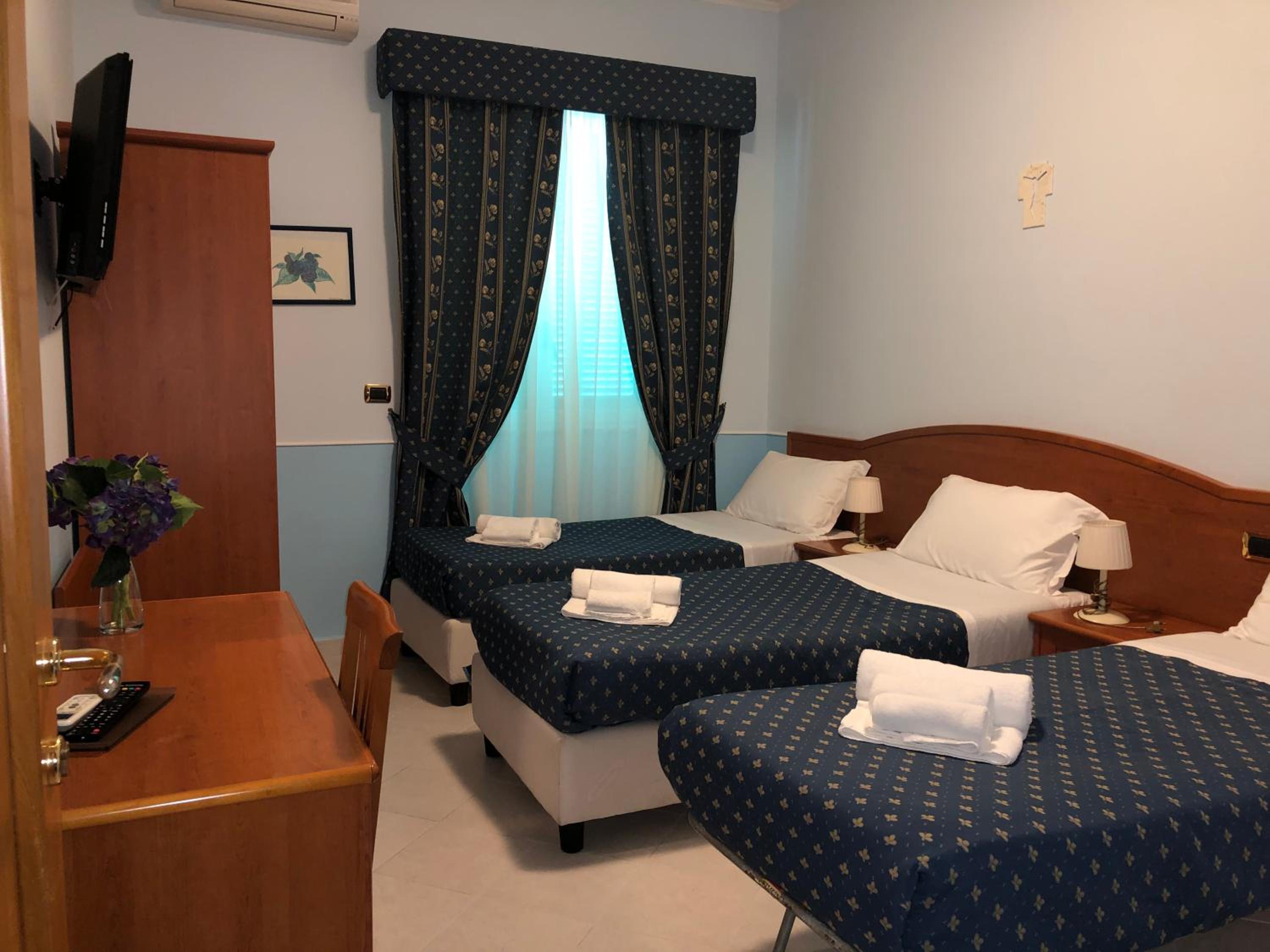 Triple Room with Garden View photo 1