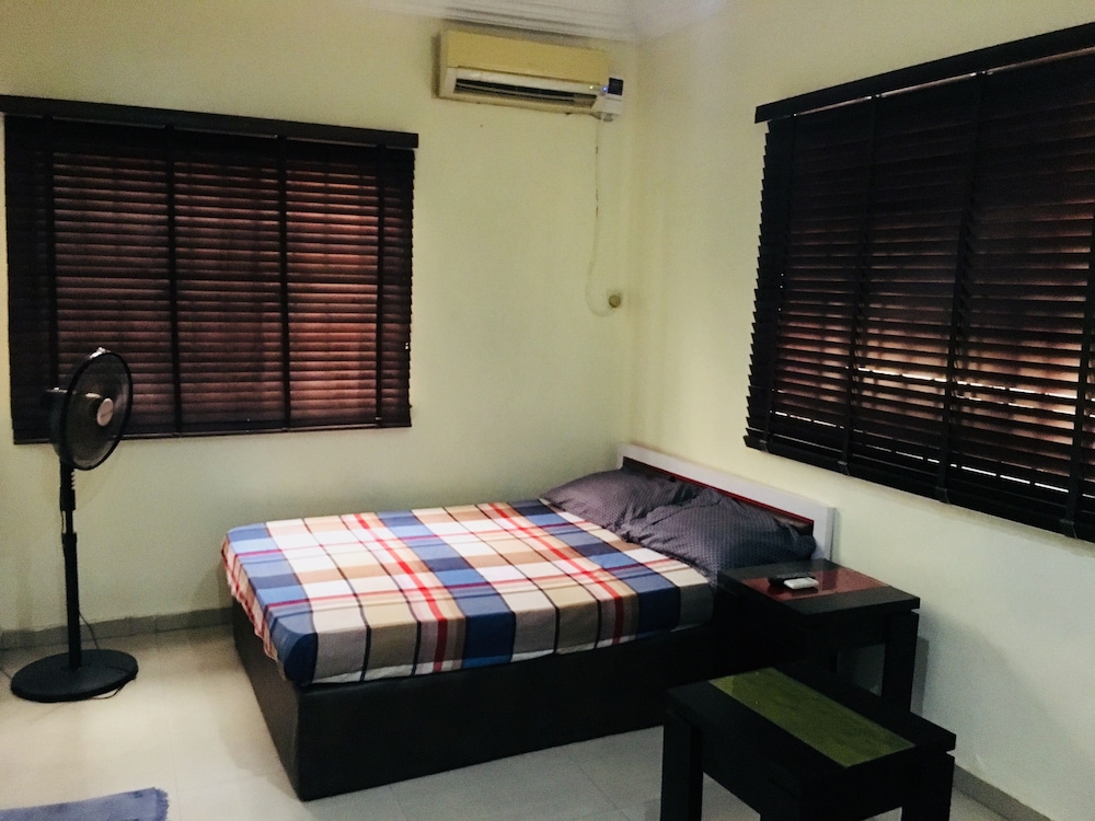 Signature Room