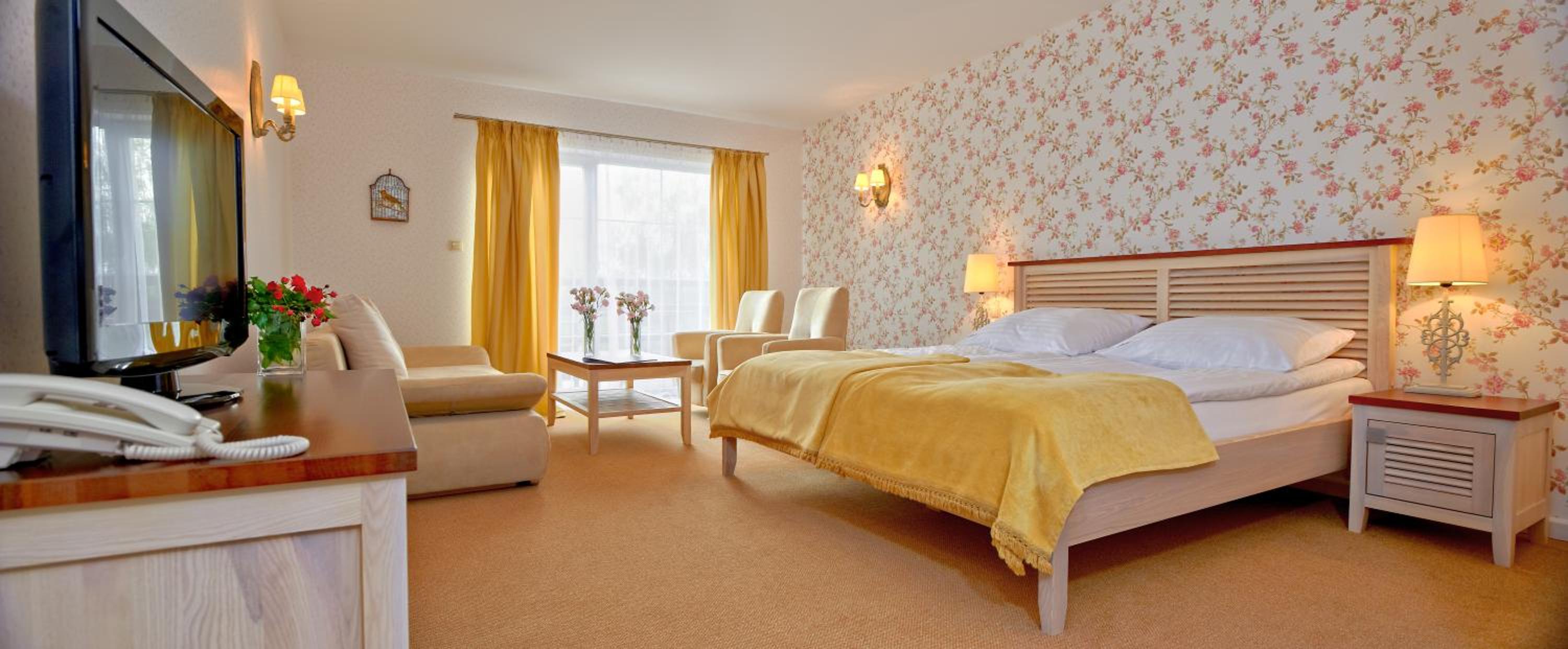 Deluxe Double Room with Balcony photo 1