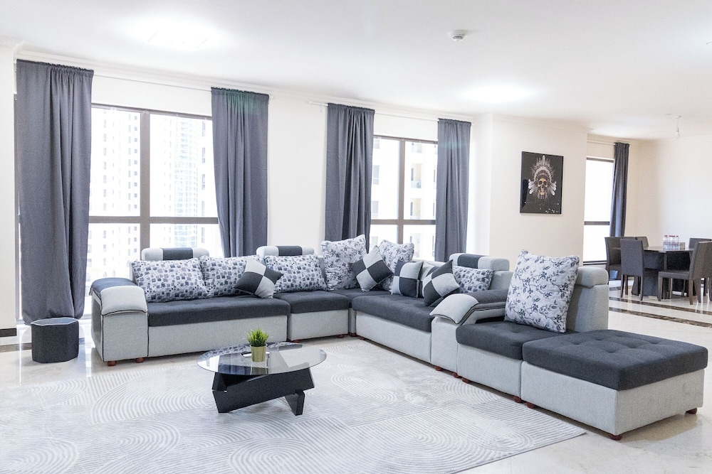 Family Apartment, Balcony photo 2