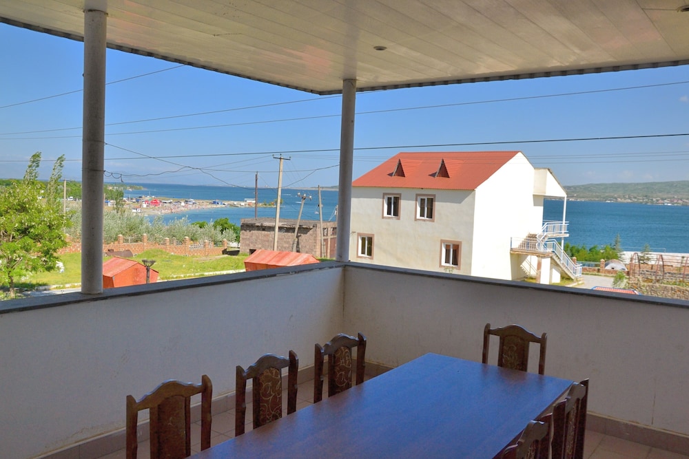 Comfort Quadruple Room, 2 Bedrooms, Balcony, Lake View photo 1