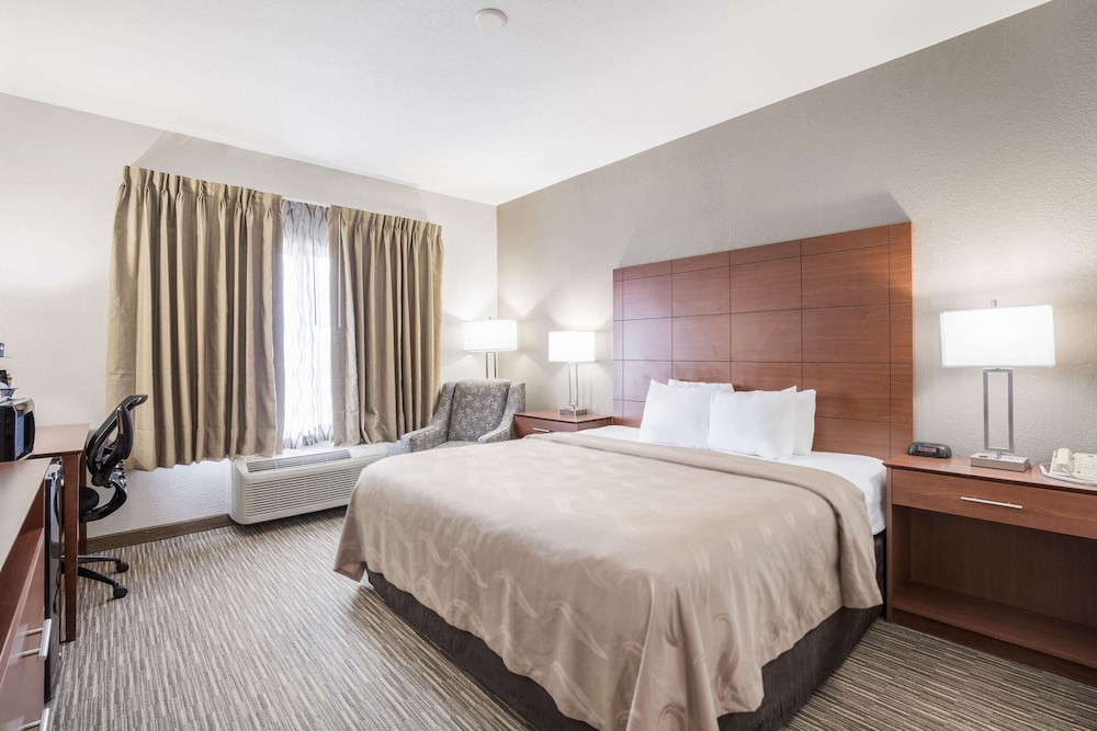 Room, 1 King Bed, Accessible, Non Smoking photo 1