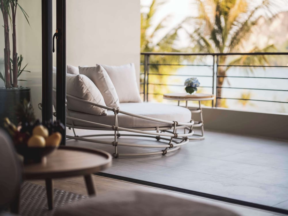 Deluxe Sea View Suite - Photo 10