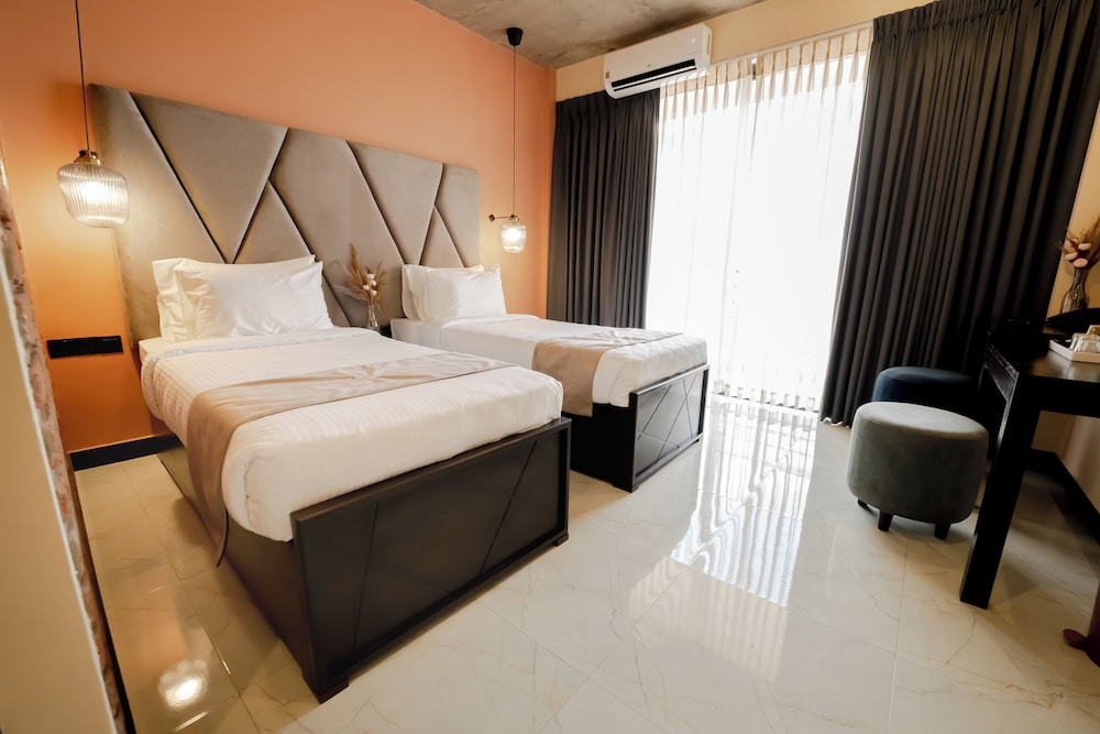 Superior Double or Twin Room, 1 Bedroom, Air conditioning, Lagoon View photo 3