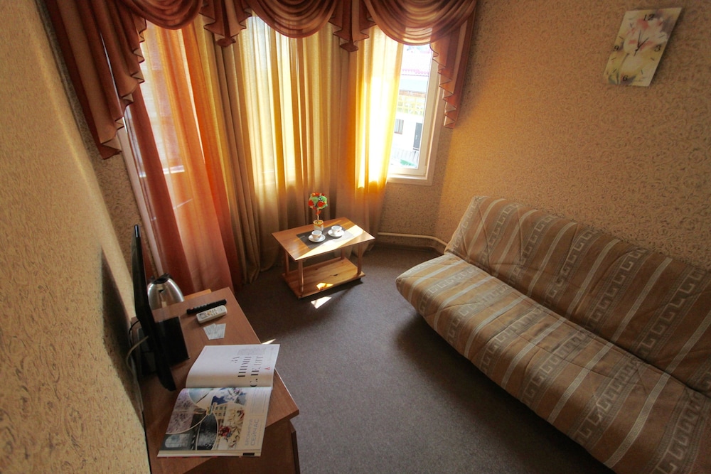 Standard Apartment, 2 Bedrooms, Balcony, Pool View photo 3