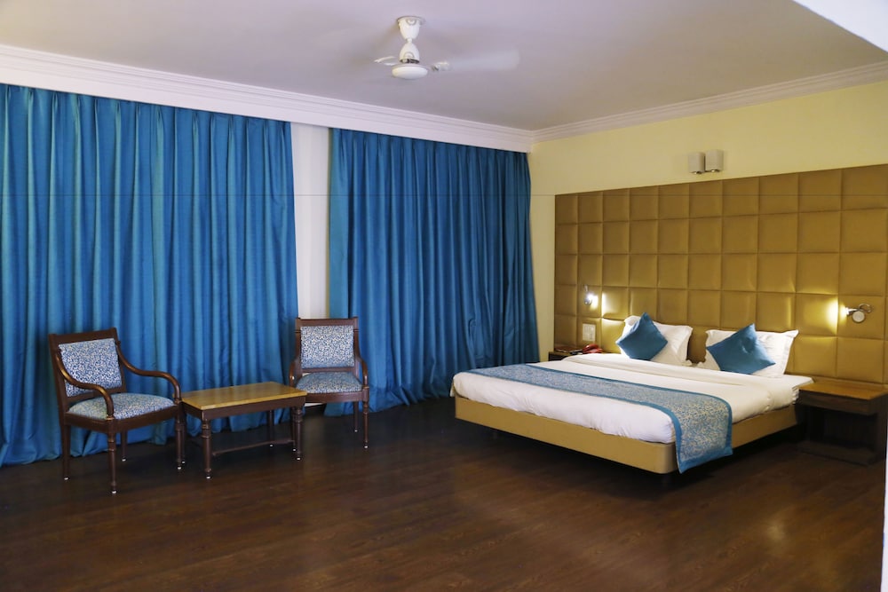 Club Double Room, 1 King Bed photo 2