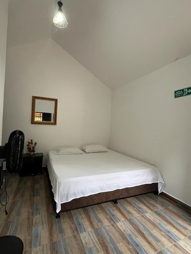 Business Room photo 2