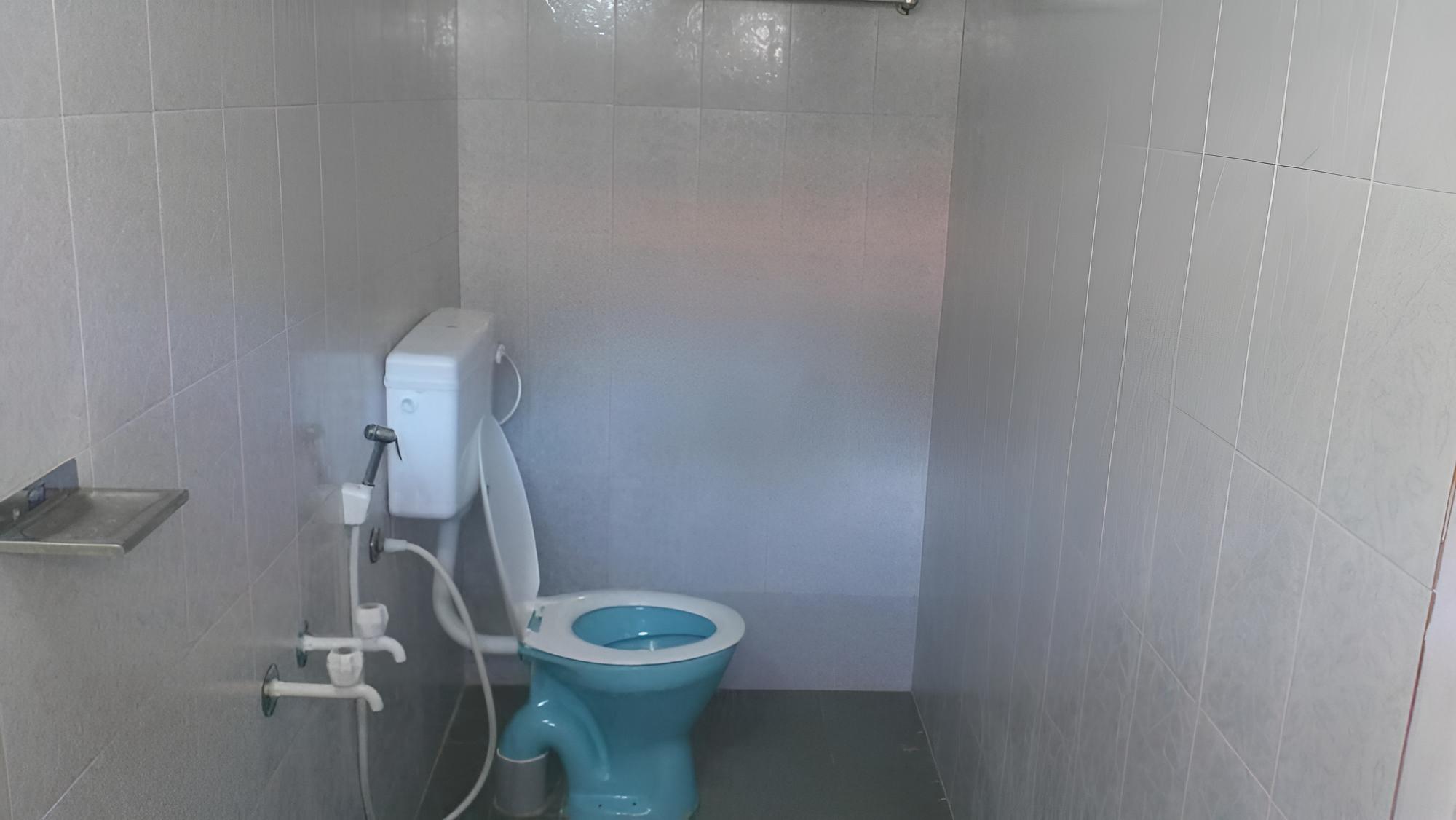 Basic Room (Non AC) - Photo 4