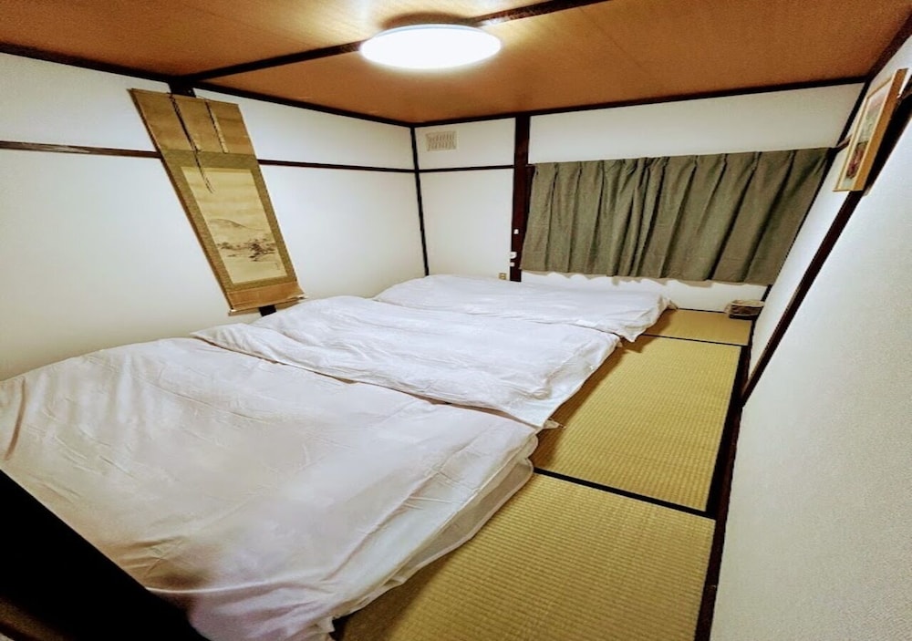 Economy Apartment (301) photo 1