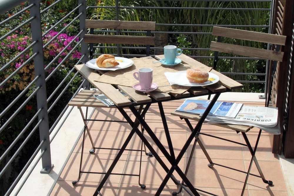 Deluxe Double Room, Balcony photo 2